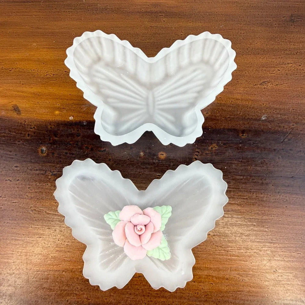 Vintage Frosted Glass Butterfly Trinket Box with Pink‎ Porcelain Rose Lid